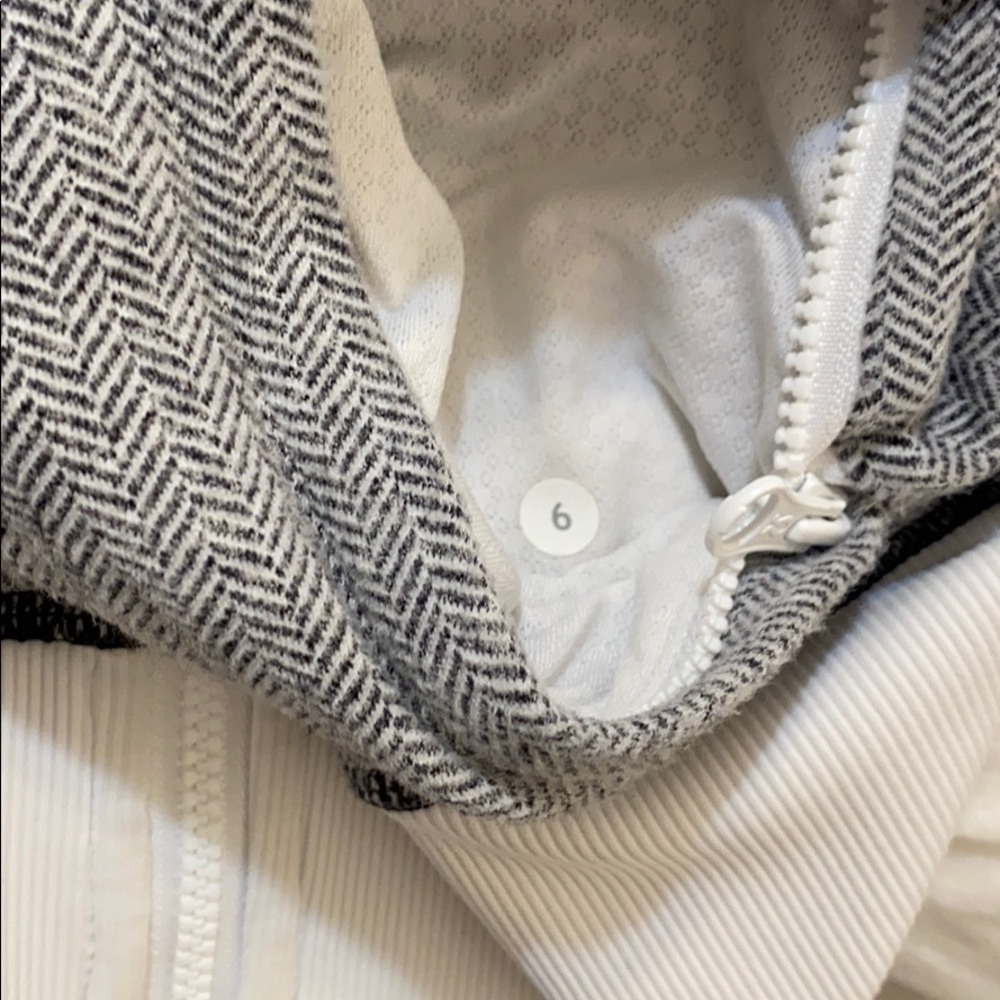 Lululemon Be Present Jacket - Picture 5 of 8